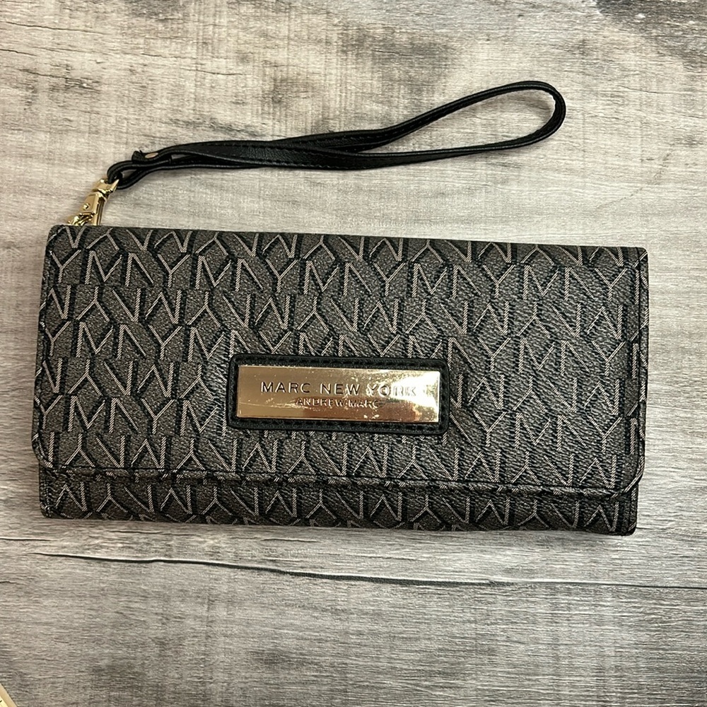 NWT Marc New York Wristlet/Wallet